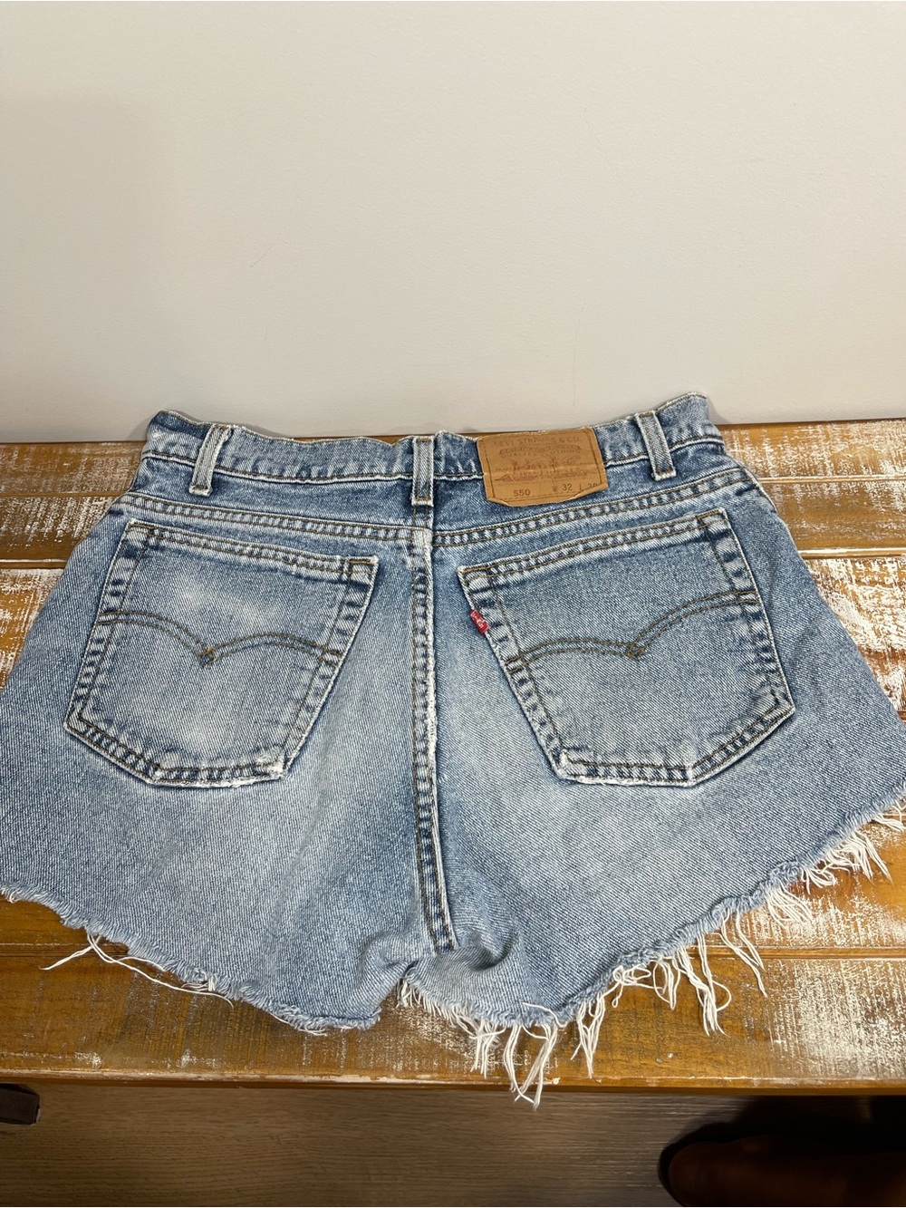 Vintage Levi's 550 Cutoff Shorts Women's 32 Blue Denim Distressed 90s
